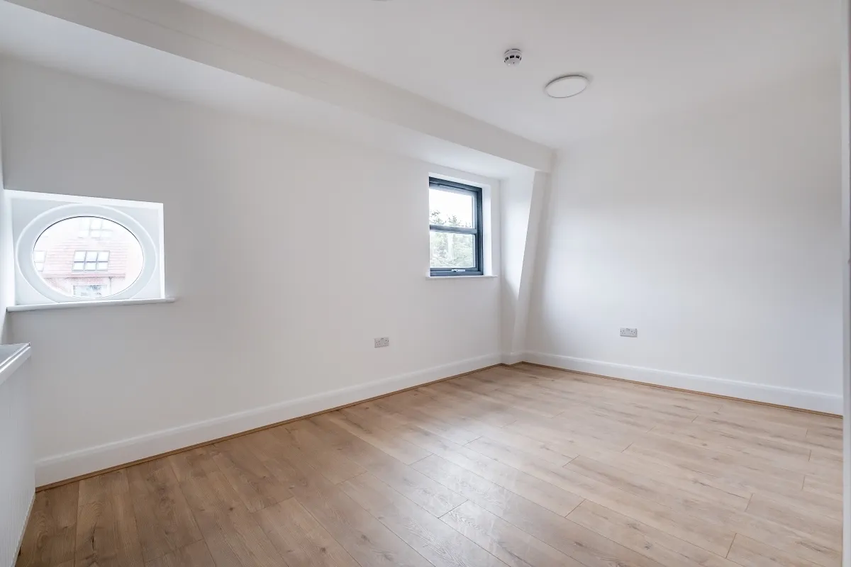 2 bed flat to rent — 15b Kilburn Lane London W10
