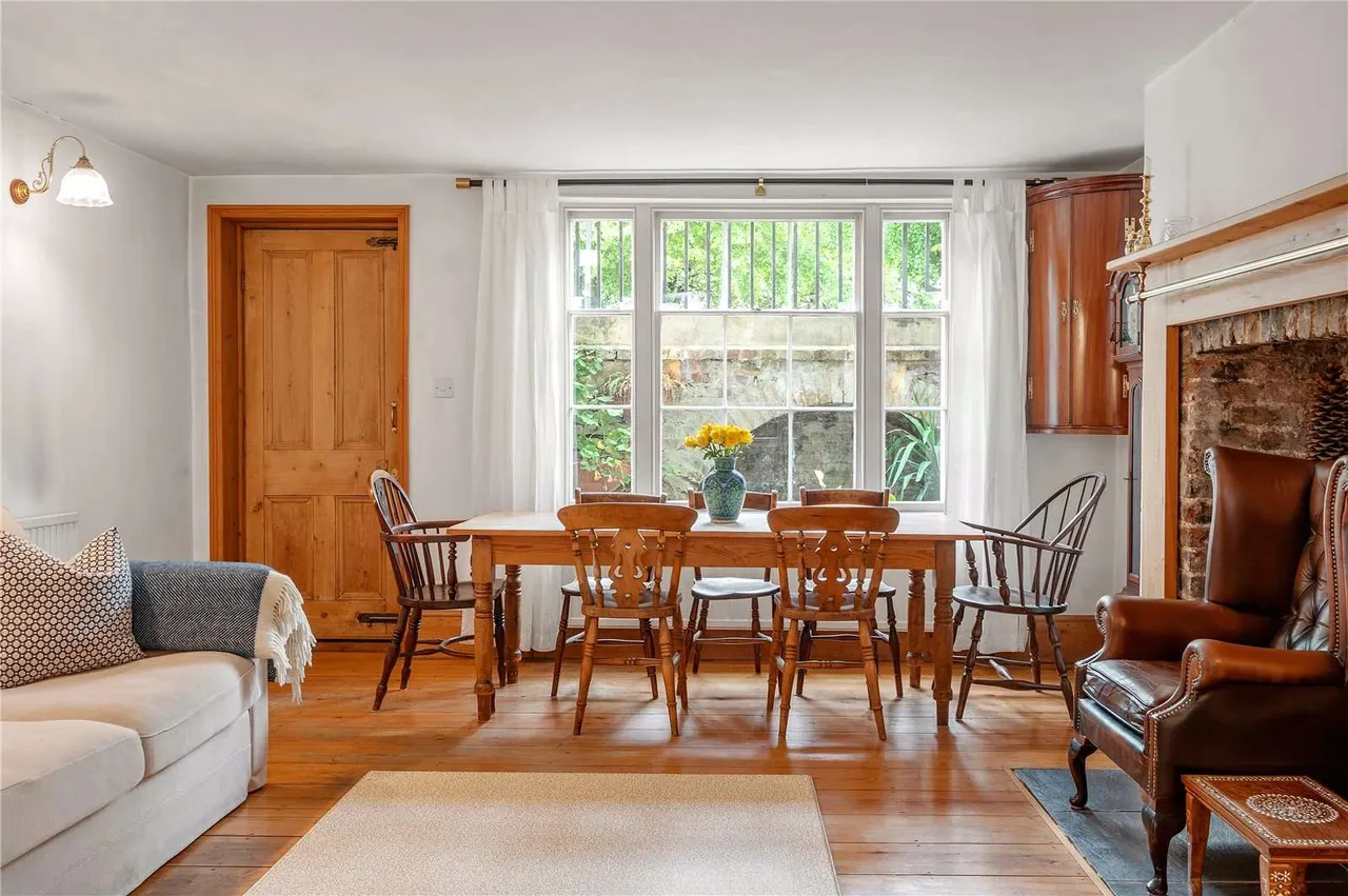 Barnsbury Road, Islington, London, N1 0ER, photo 6