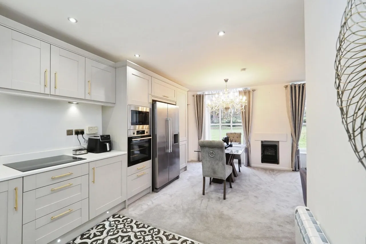 Manor House, Mansfield, NG19, photo 3