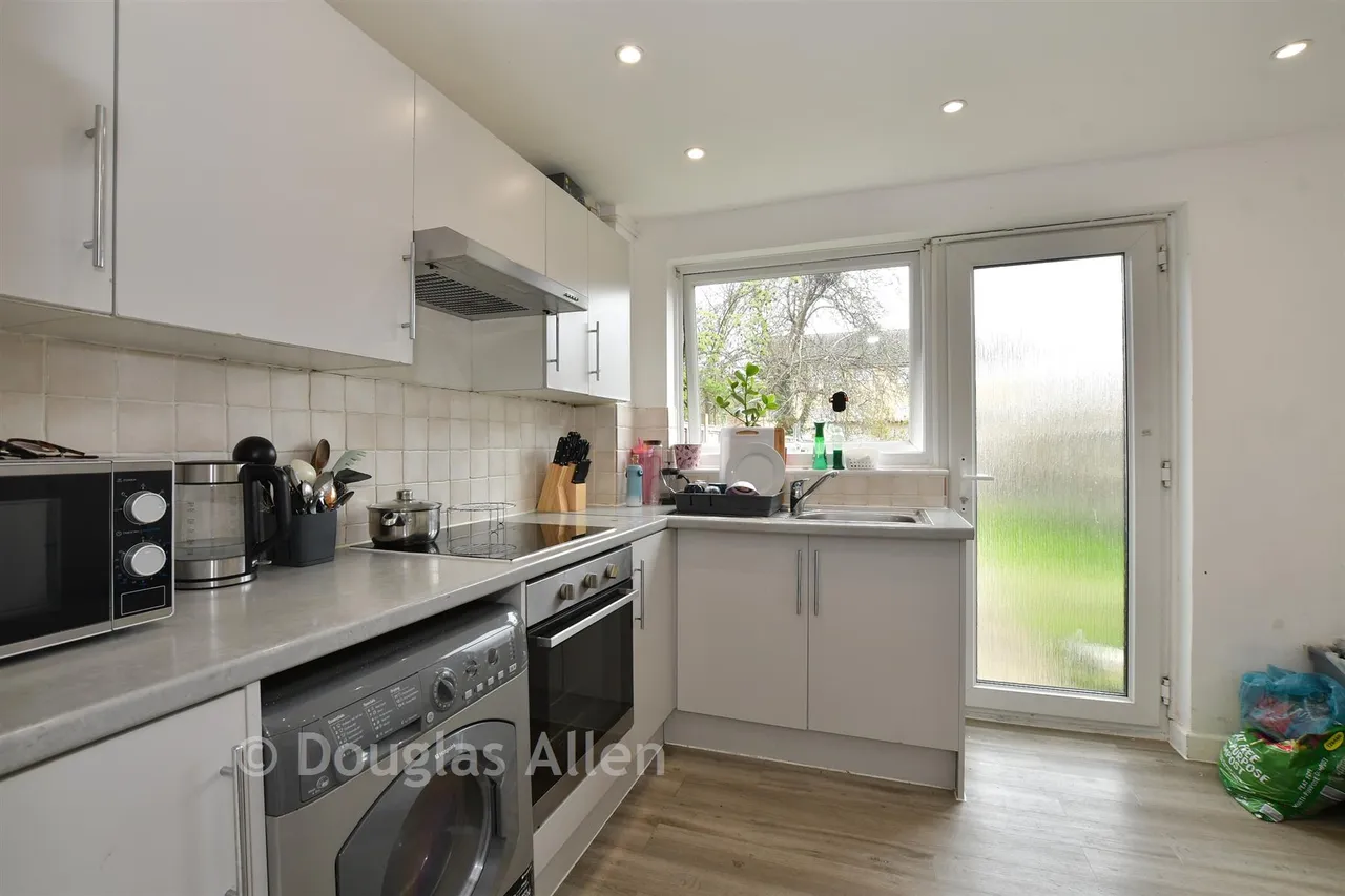 Wickhay, Basildon, SS15, photo 4