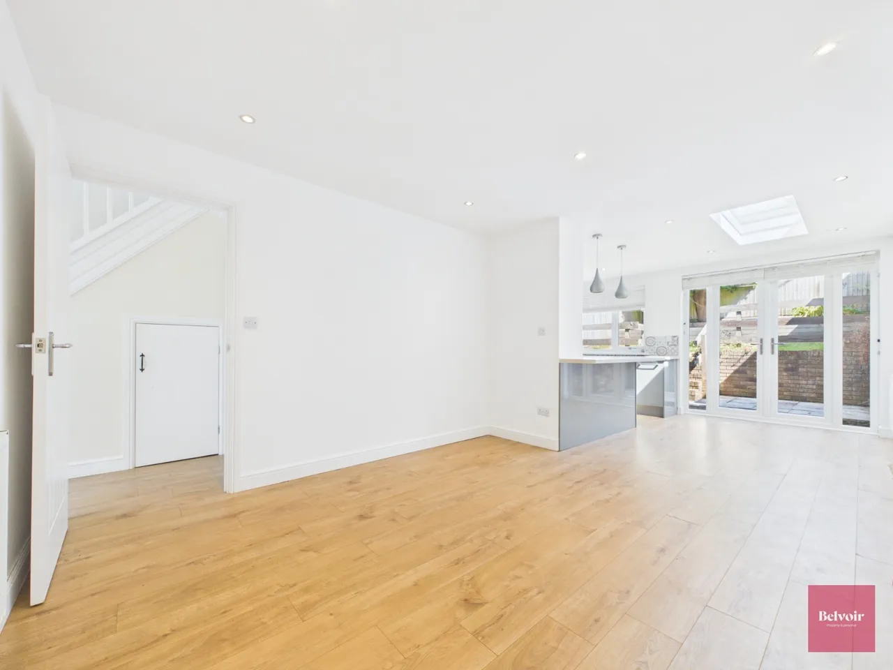 Cefn Coed Crescent, Cockett, Swansea, SA2, photo 2