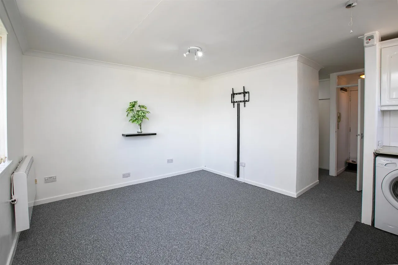 Shakespeare Road, Royal Wootton Bassett, photo 2