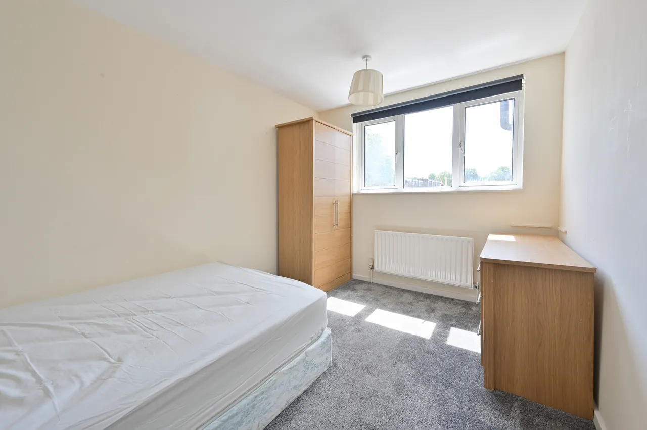 Room 4, 99 Wharfedale, Hemel Hempstead, photo 3