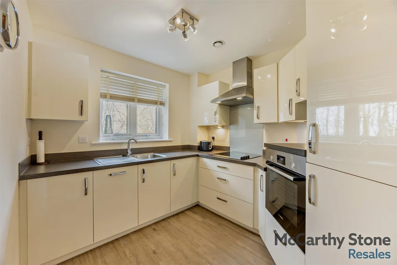 Bath Road, Devizes, SN10, photo 6