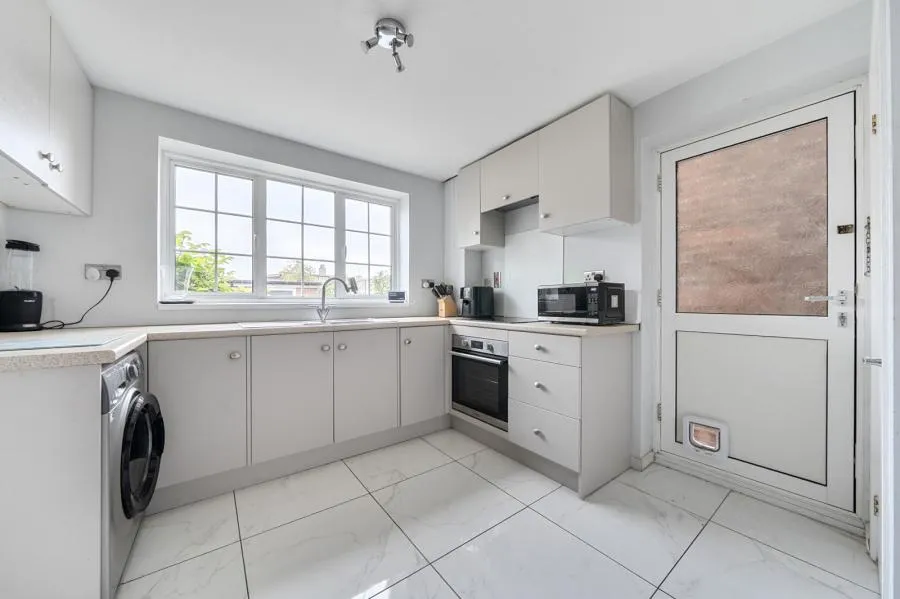Buckingham Road, Bicester, OX26, photo 8