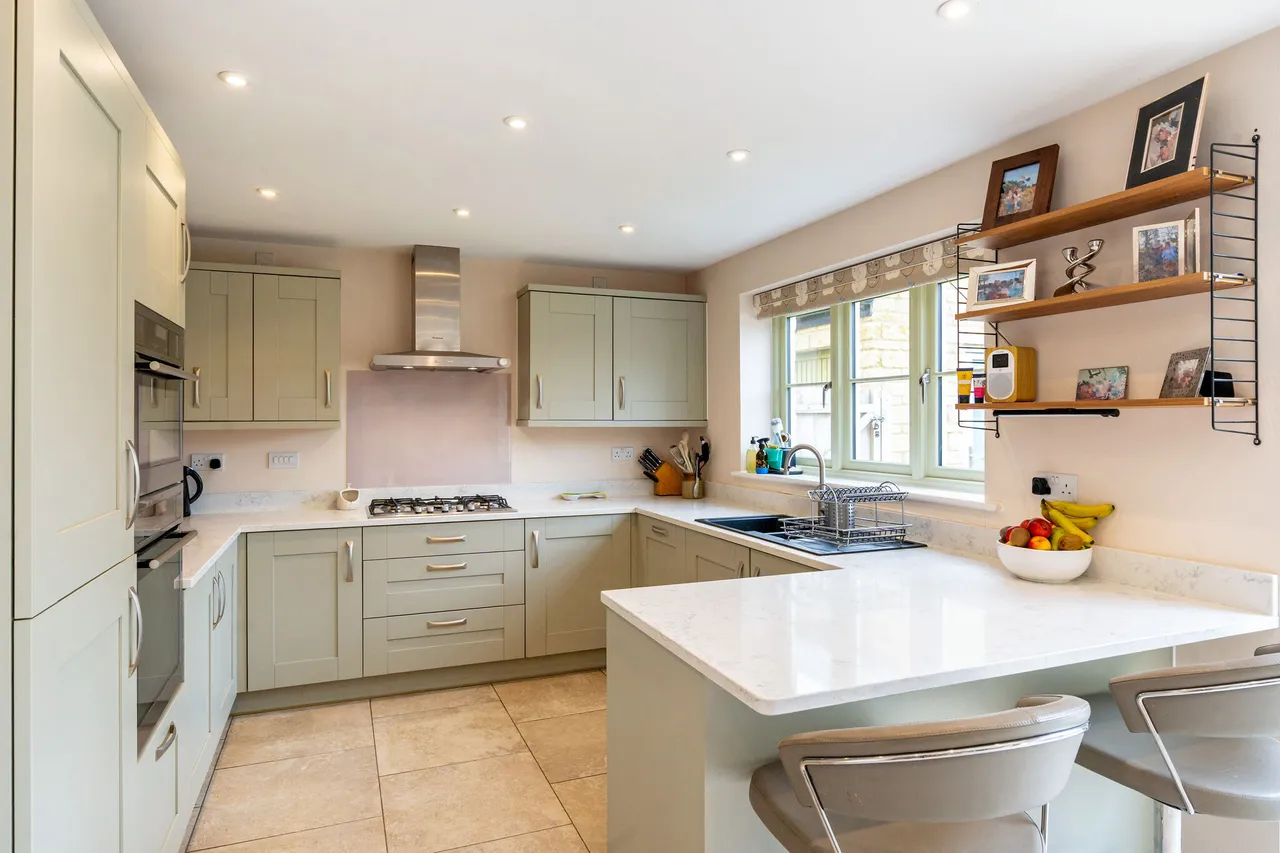 Trubshaw Way, Fairford, GL7, photo 6