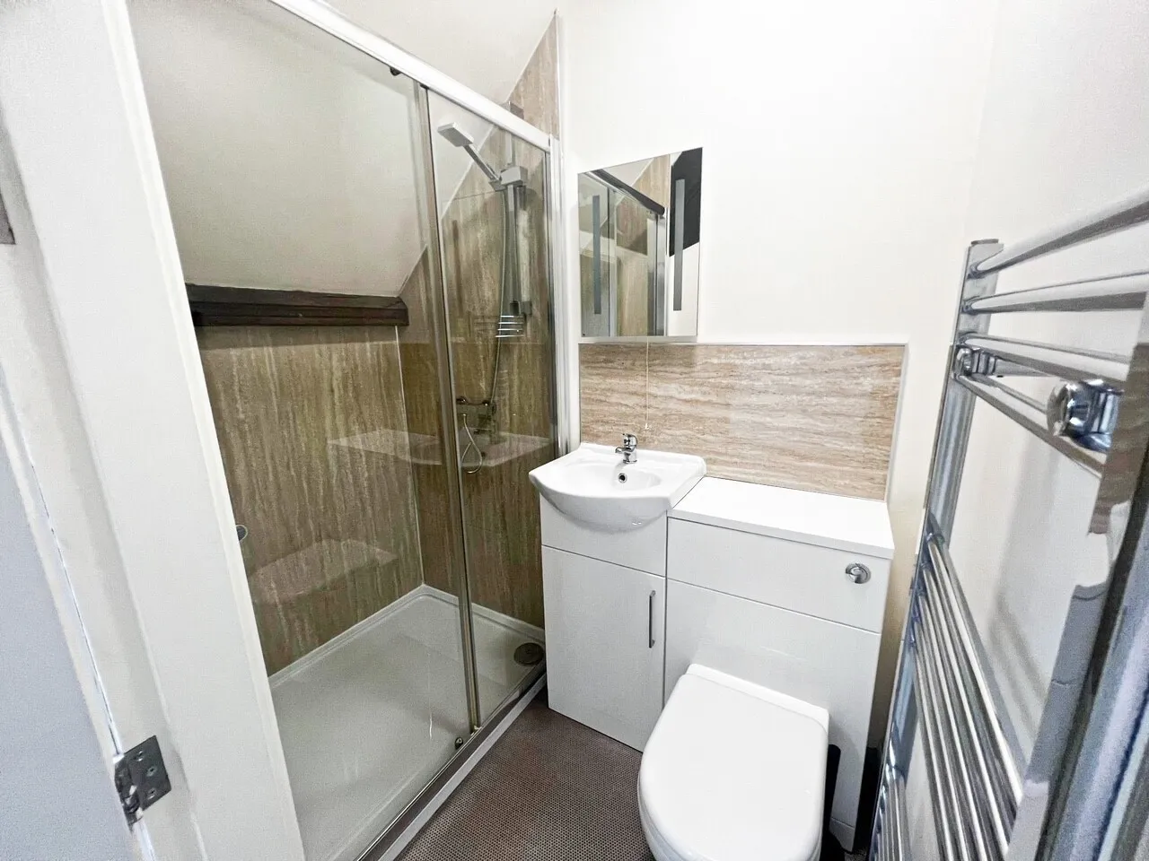 Holderness Road, HULL, photo 5