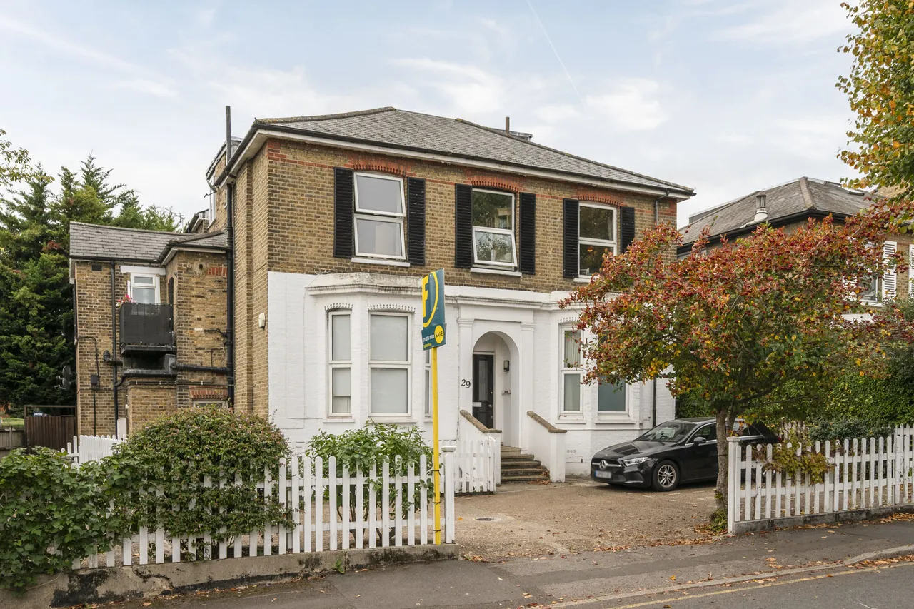 flat for sale — Flat 6, 29 Thornton Hill, London
