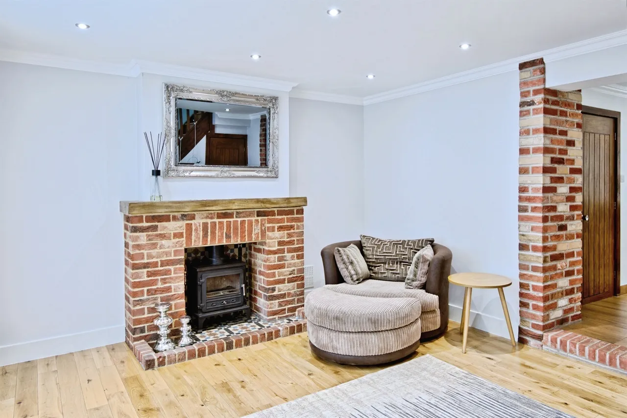 Old Heath Road, Colchester, CO2, photo 5