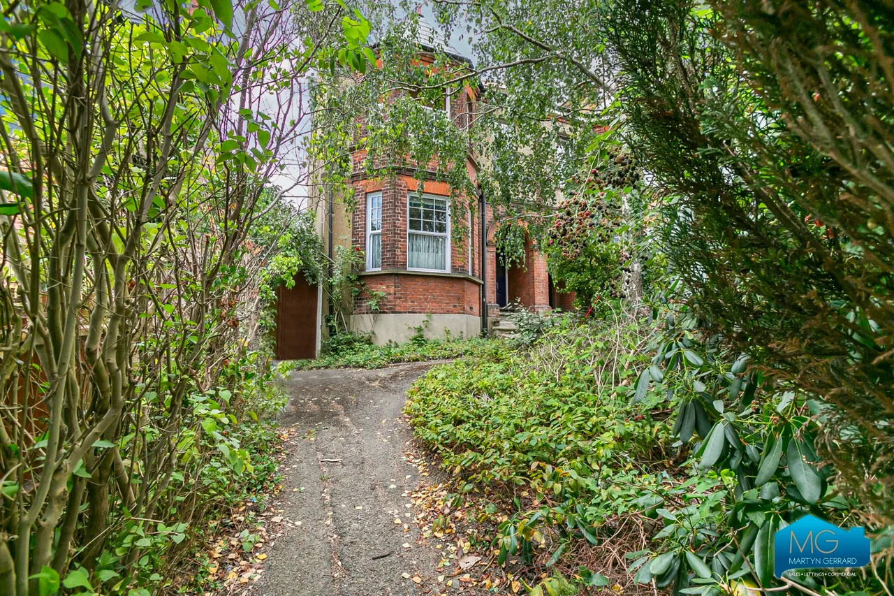 Park Road, New Barnet, EN4, photo 15