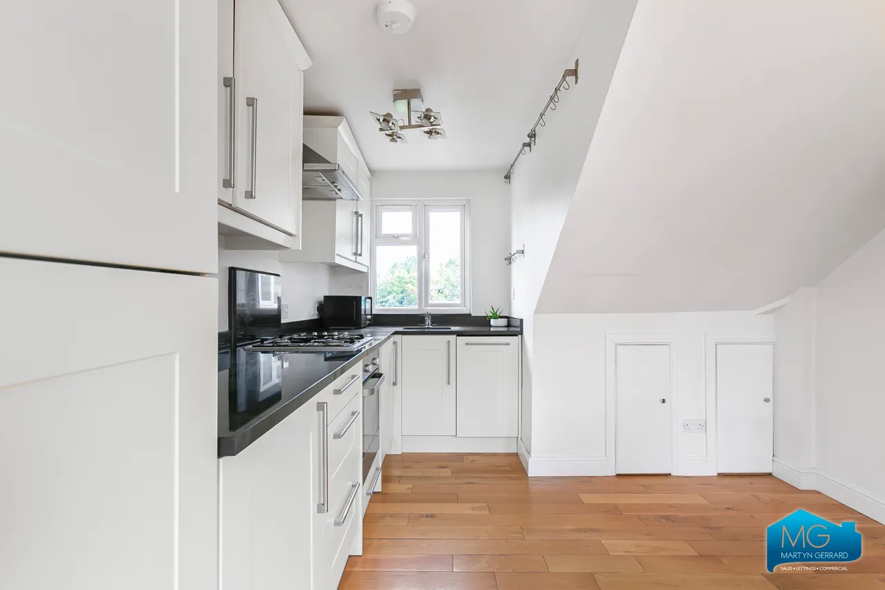 Park Road, New Barnet, EN4, photo 5