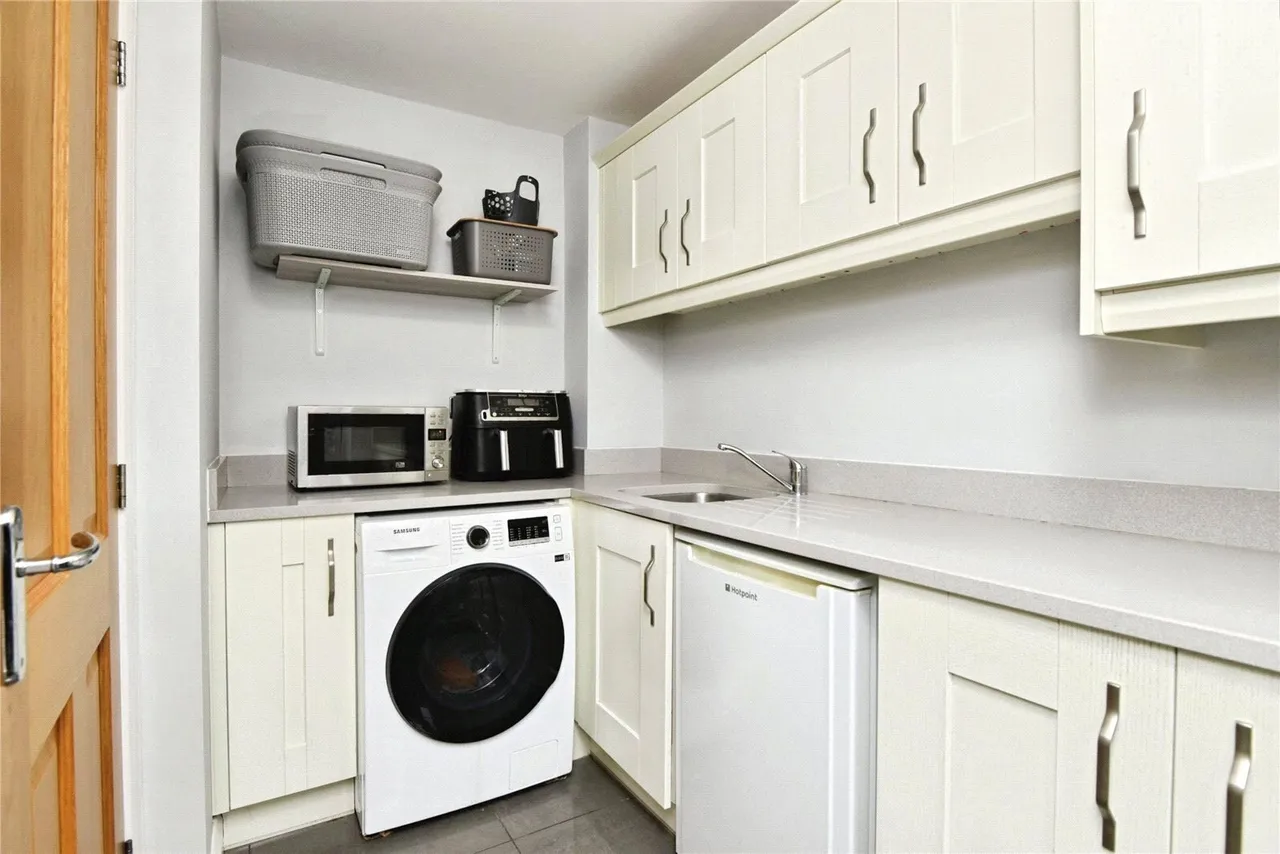 Amherst Place, Barlaston, Stoke-on-Trent, Staffordshire, ST12, photo 9
