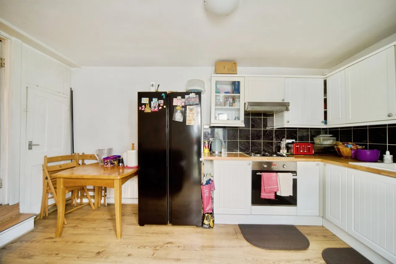 Nutfield Road, London, E15, photo 8