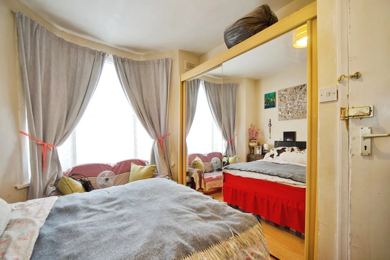 Nutfield Road, London, E15, photo 3