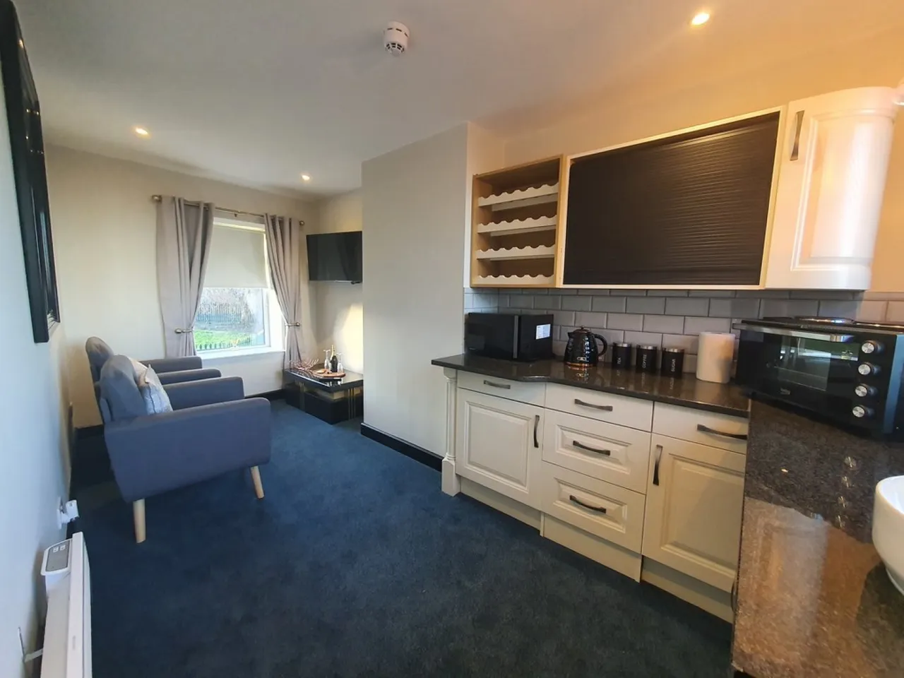 1 bed flat to rent — New Hey Road, Huddersfield