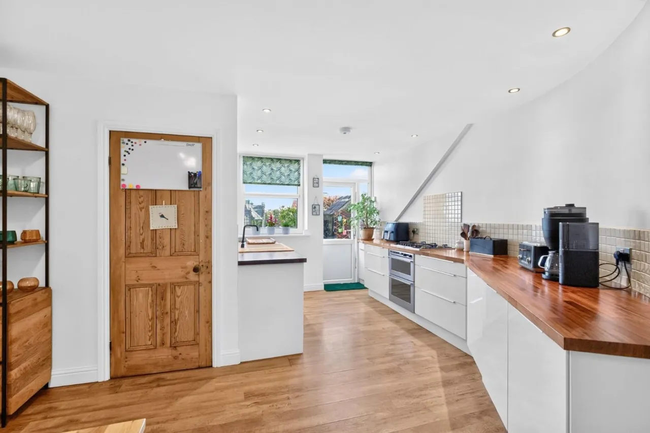 Valley Drive, Harrogate, HG2, photo 3