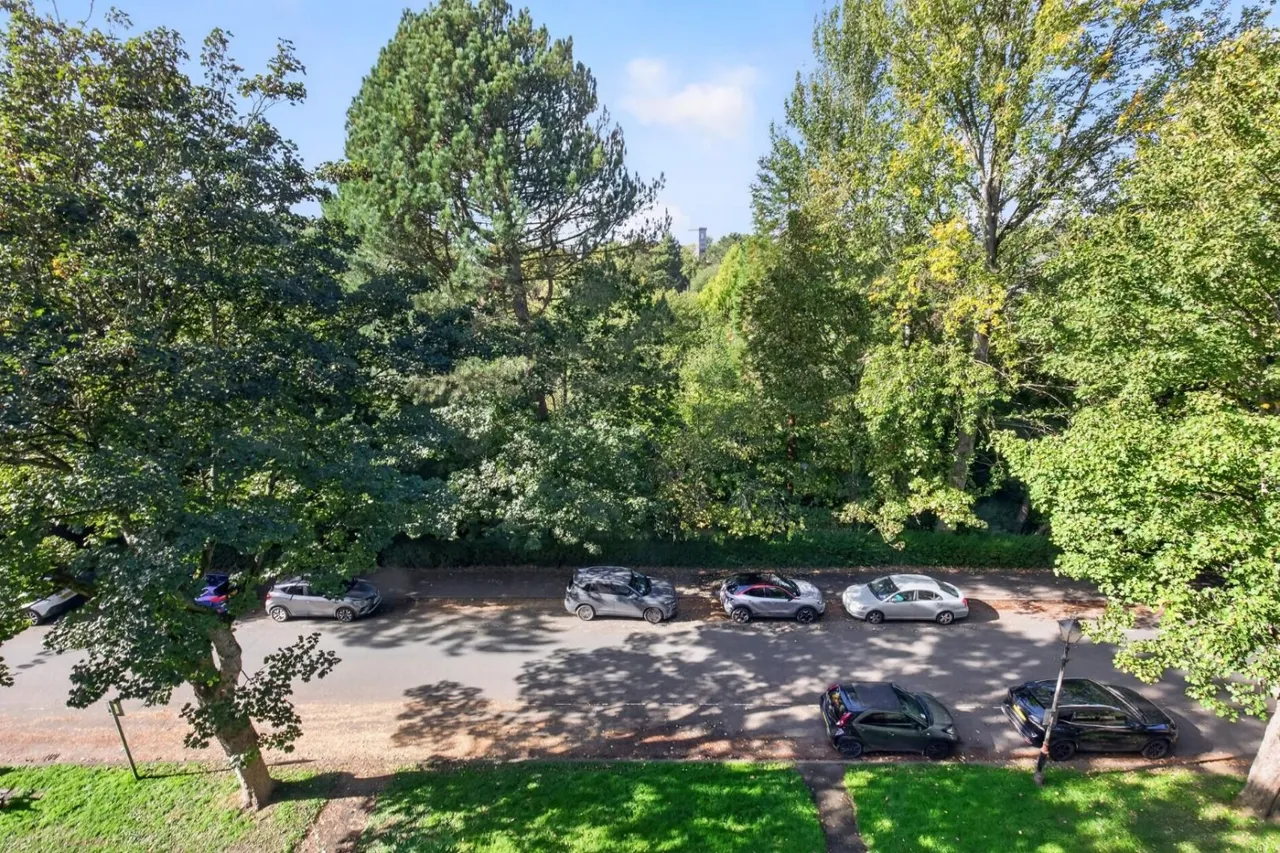 Valley Drive, Harrogate, HG2, photo 4