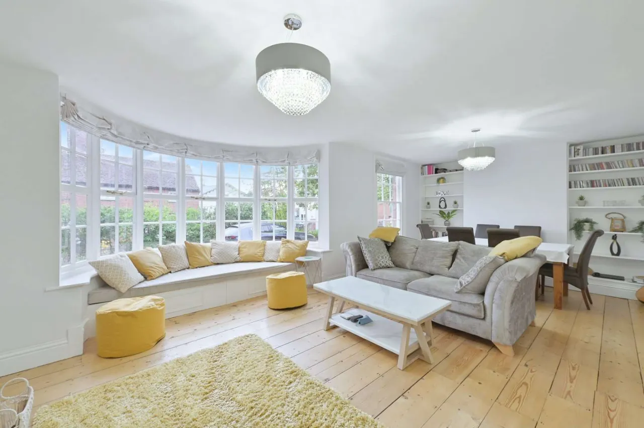 Milton Road, Wokingham, RG40, photo 2