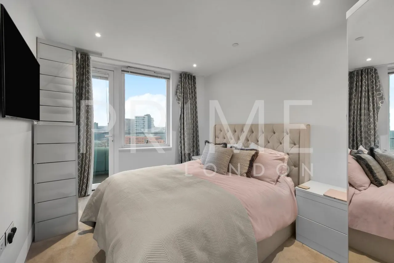Lombard Road, Battersea, SW11, photo 7