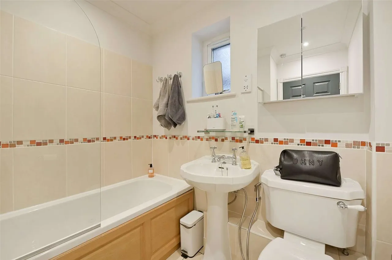 Bell Barn Road, Bristol, BS9, photo 13