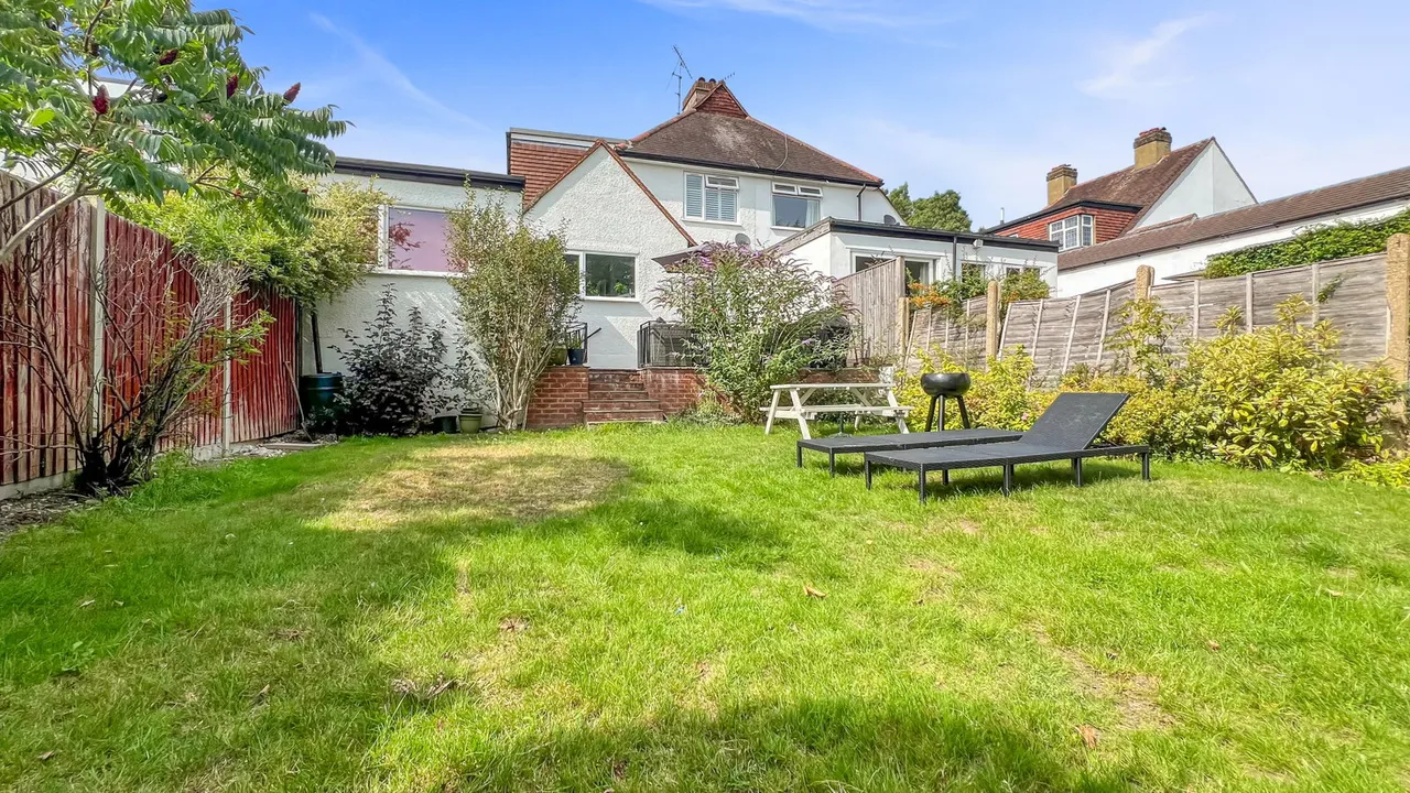 Coulsdon, Surrey, photo 16