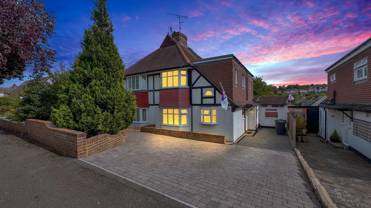 4 bed house for sale, Coulsdon, Surrey