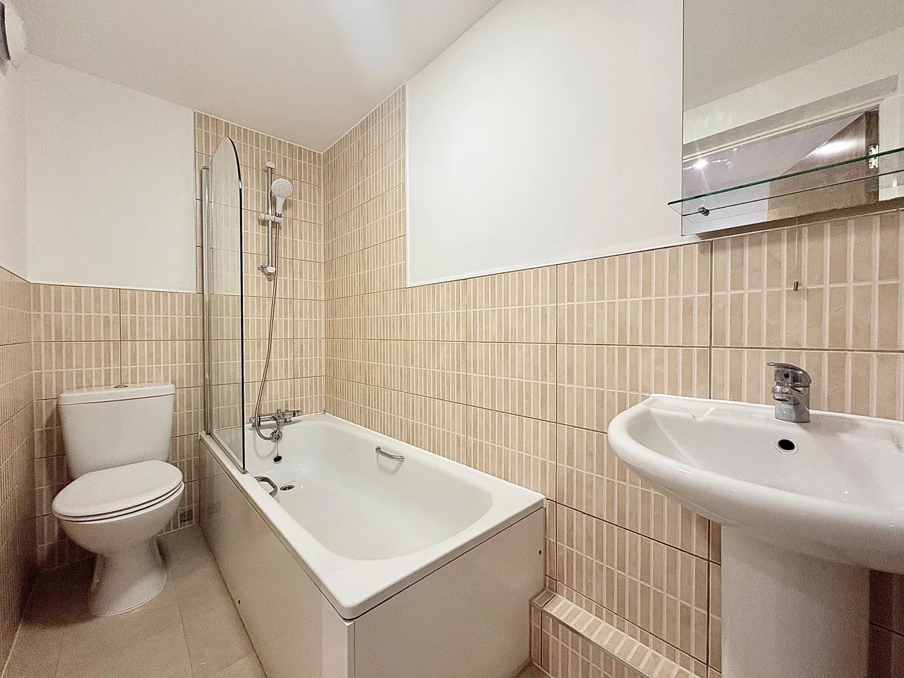 Chichester Close, Rainham, ME8, photo 6