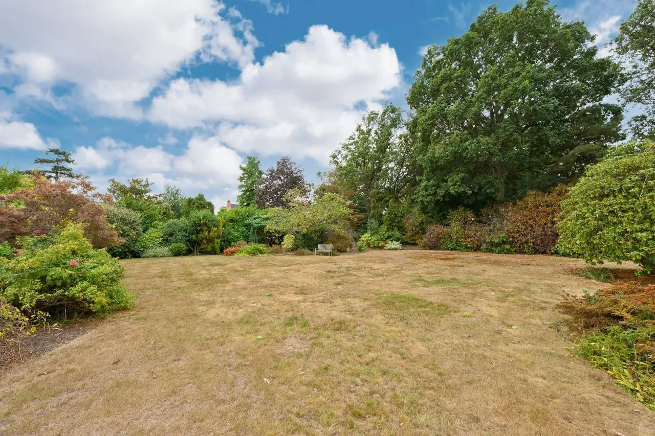 Ashley Drive, Walton-on-Thames, KT12, photo 9