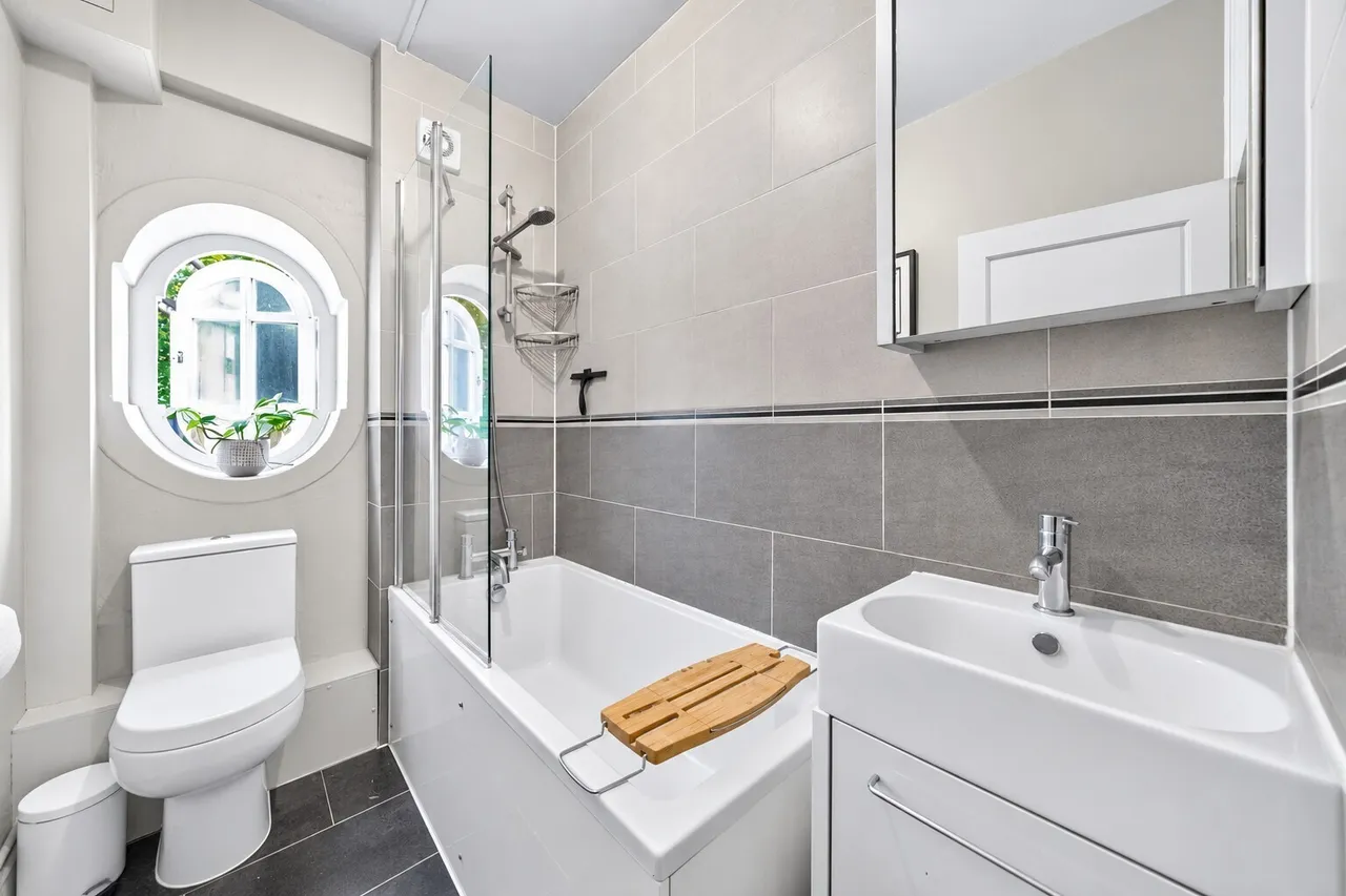 Albion Avenue, London, SW8, photo 5