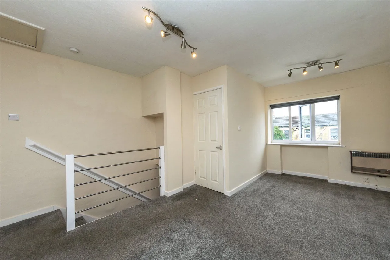 Fartown, Pudsey, LS28, photo 6