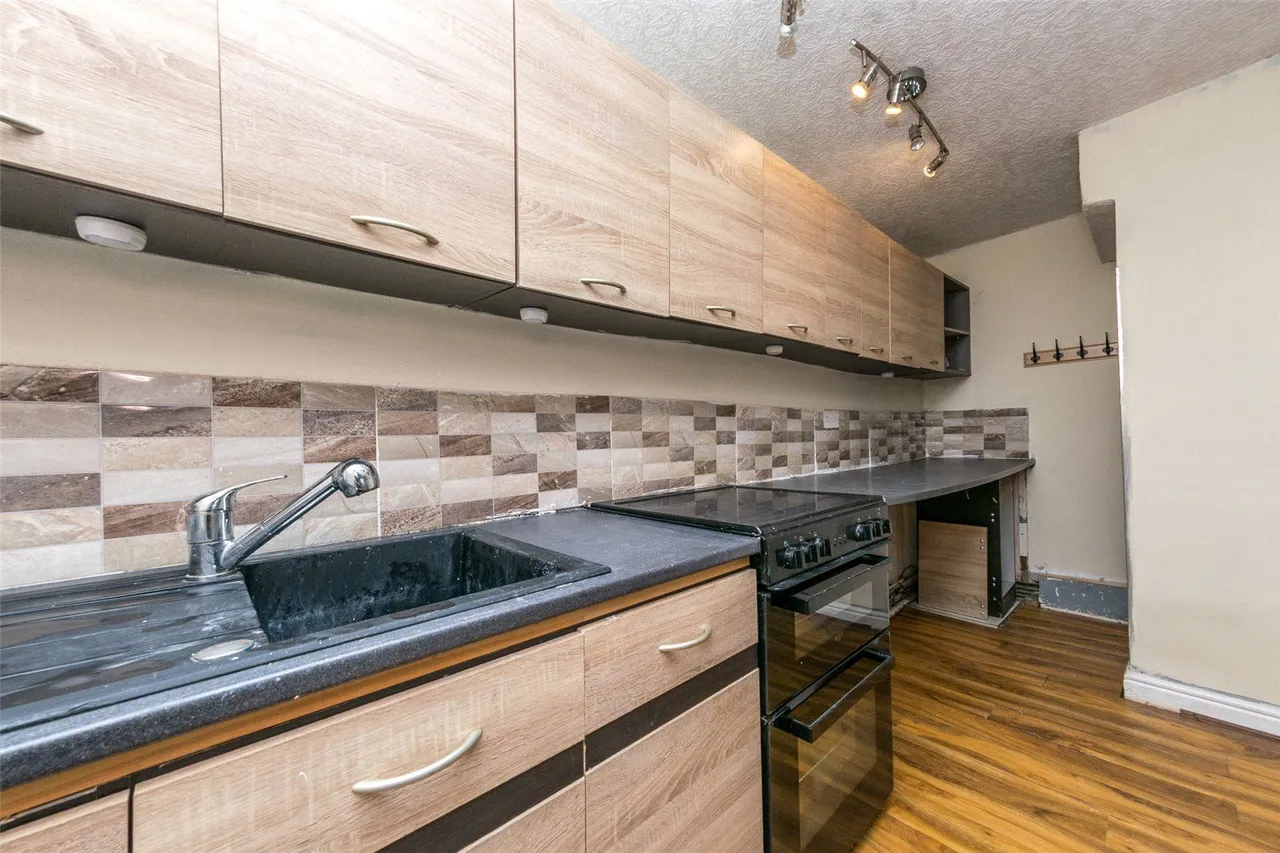 Fartown, Pudsey, LS28, photo 9