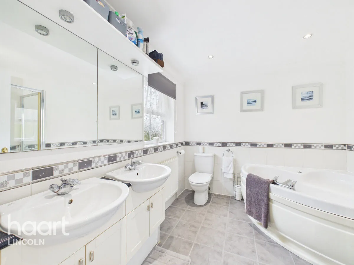 Sutton Lane, Brant Broughton, LN5, photo 17