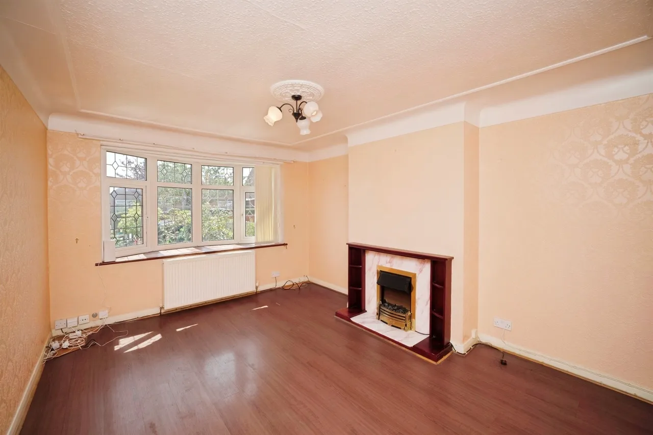 Ridgewood Drive, Wirral, photo 2