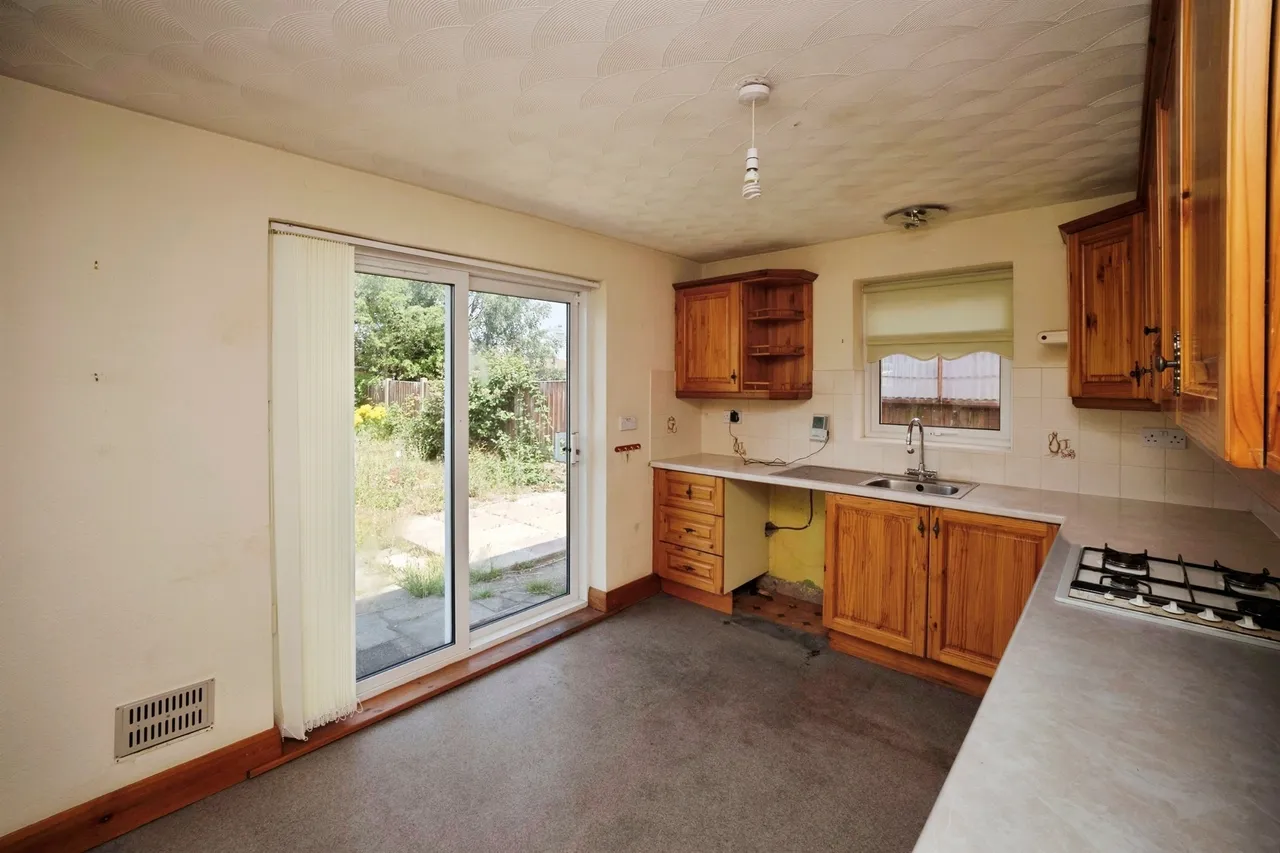 Ridgewood Drive, Wirral, photo 3