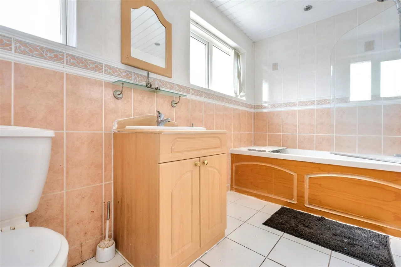 Cuxton Close, Strelley, NG8, photo 8