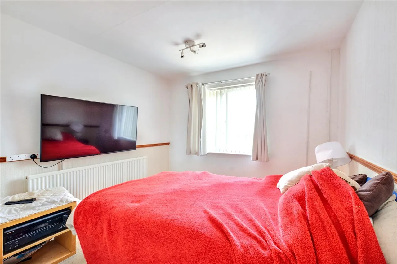 Cuxton Close, Strelley, NG8, photo 5