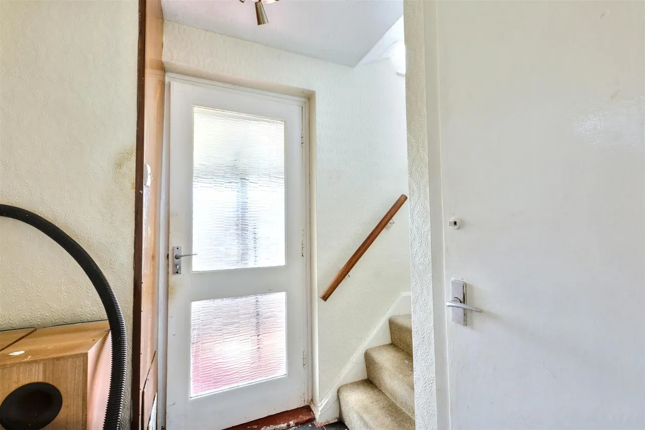 Cuxton Close, Strelley, NG8, photo 10