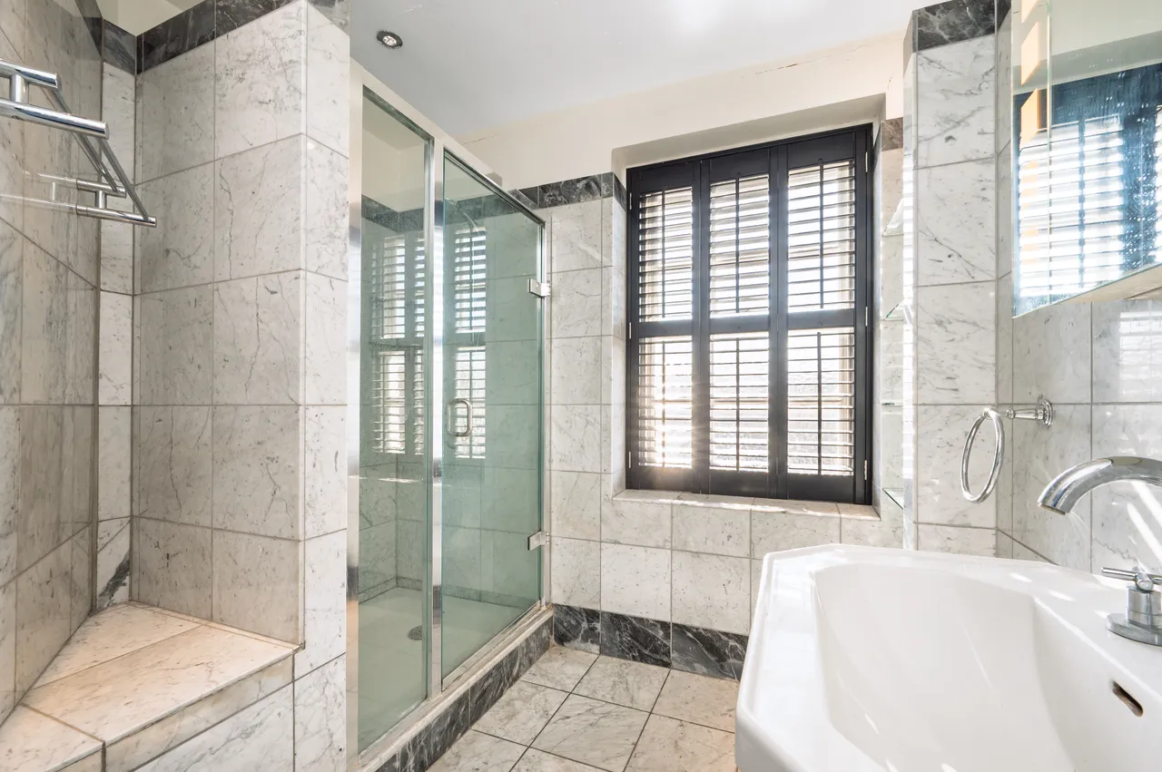 34 Yew Tree Court, Bridge Lane, London, photo 6