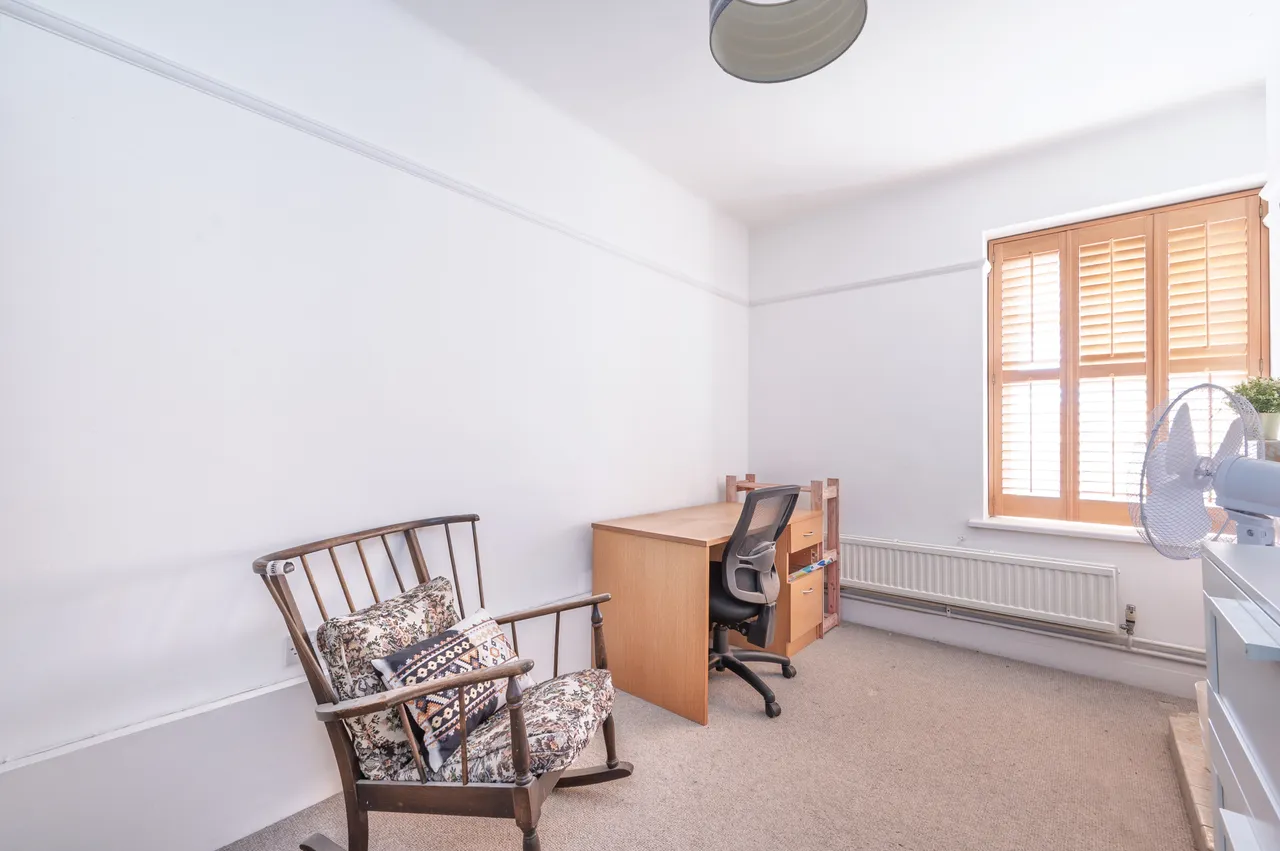 34 Yew Tree Court, Bridge Lane, London, photo 5