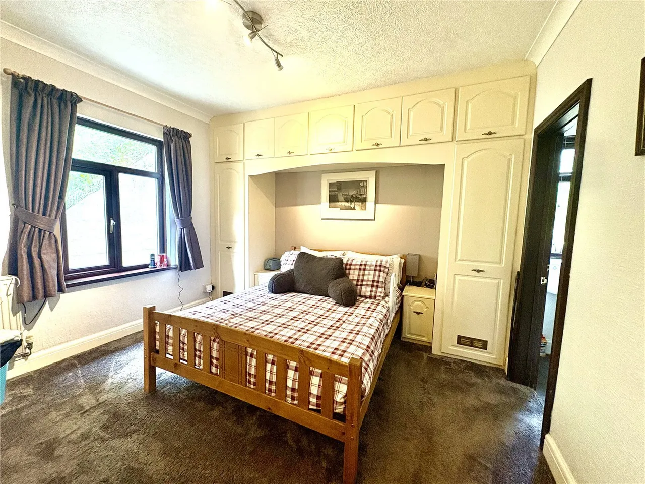 Retreat Road, Penally, SA70, photo 10