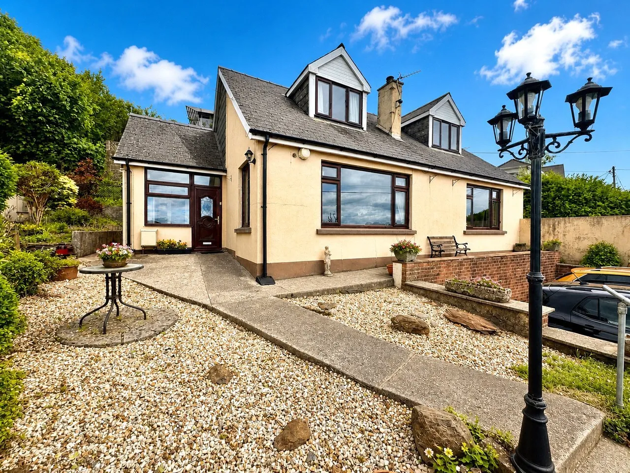 4 bed house for sale, Retreat Road, Penally, SA70