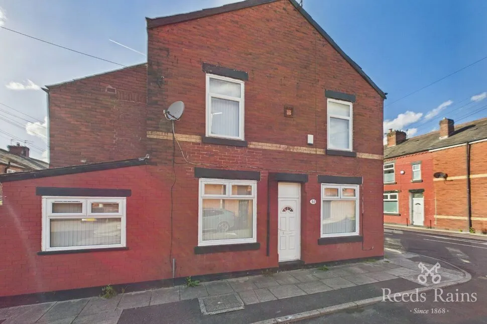 2 bed house for sale, Ashley Street, Salford, M6