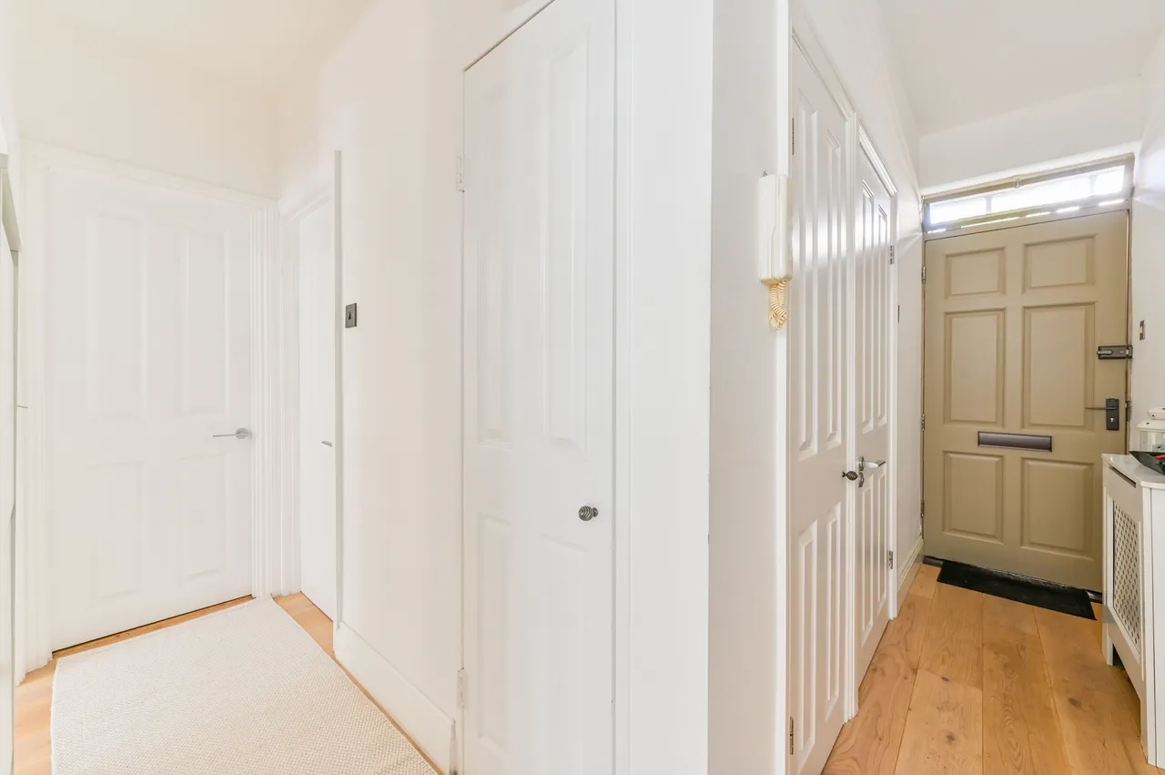 Flat 2, Windmill, New North Street, London, photo 10