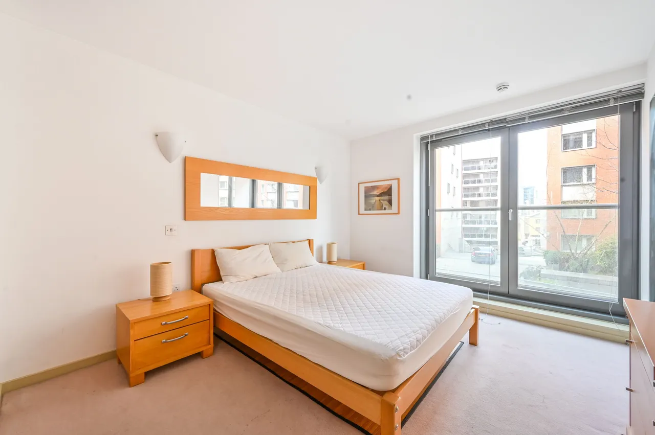 115 New Providence Wharf, 1 Fairmont Avenue, London, photo 2
