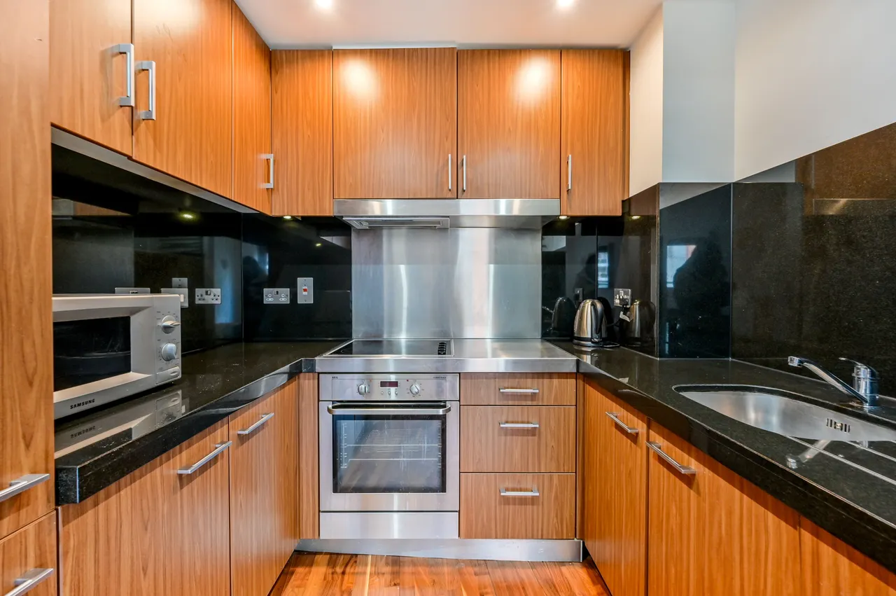 115 New Providence Wharf, 1 Fairmont Avenue, London, photo 3