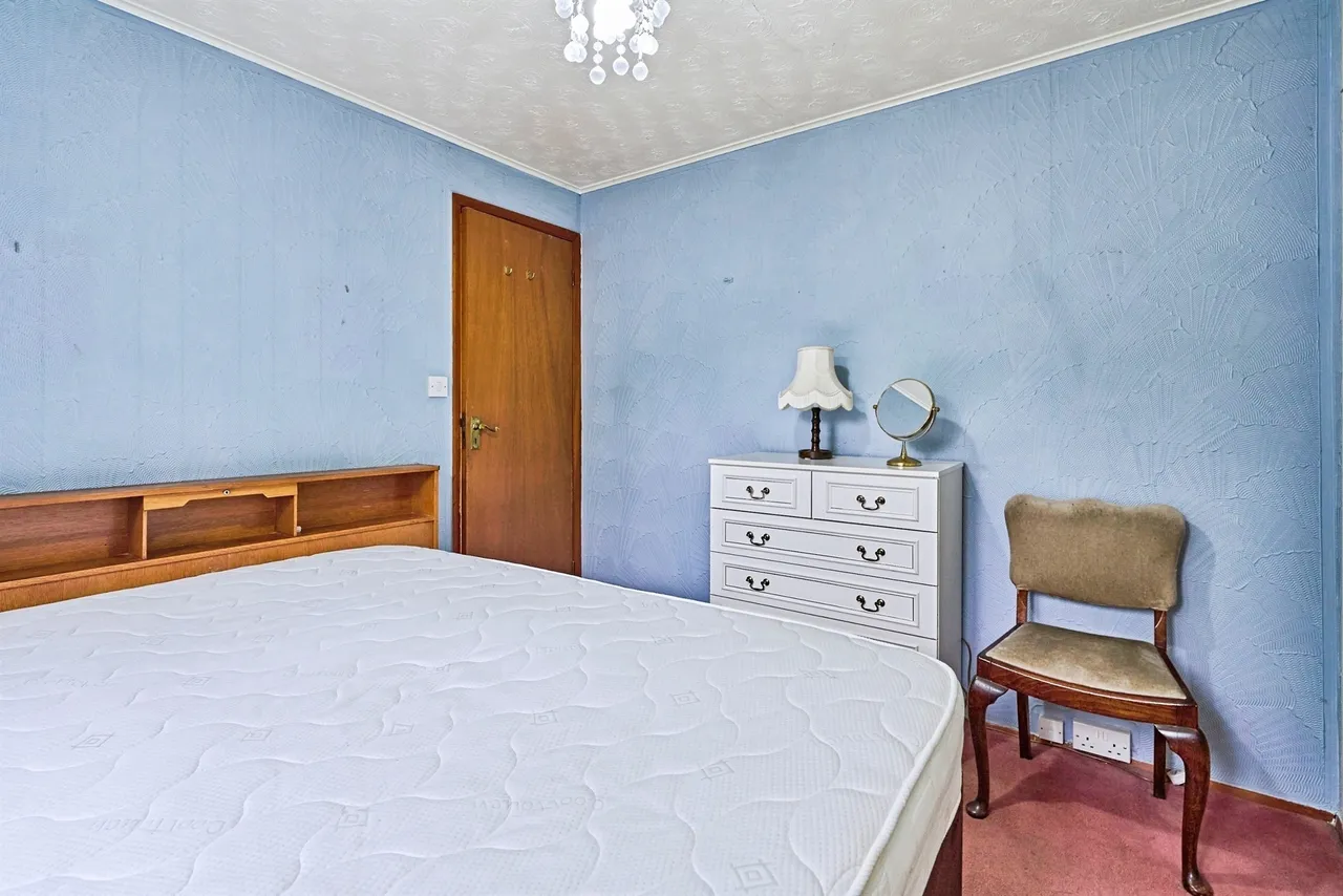 Oxley Moor Road, Oxley, Wolverhampton, photo 9