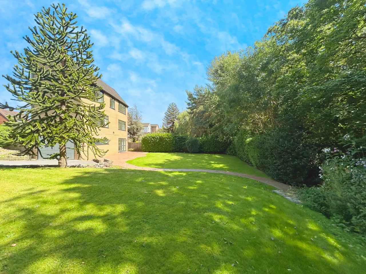 Cedar Drive, Urmston, M41, photo 20