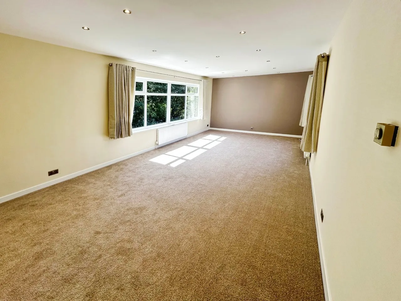 Cedar Drive, Urmston, M41, photo 4