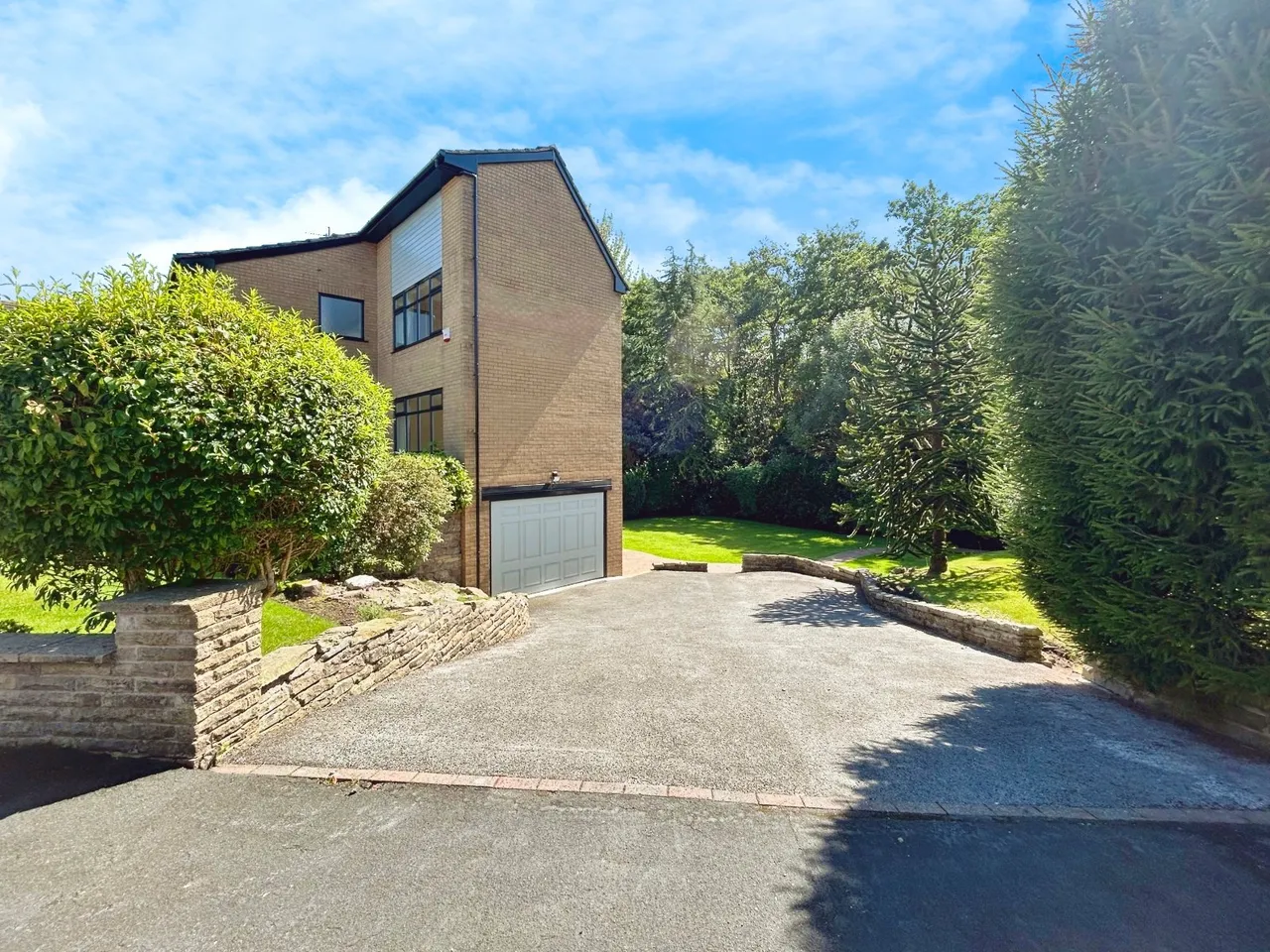 Cedar Drive, Urmston, M41, photo 19