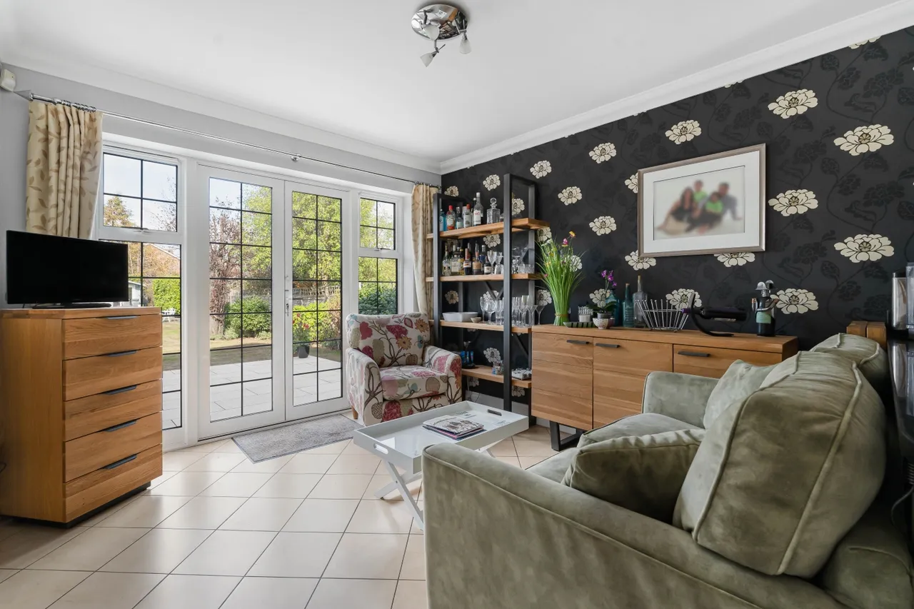 Manor Way, Surrey Egham, TW20, photo 9